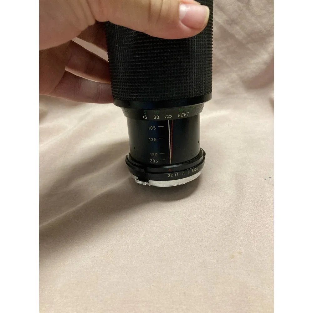 VIVITAR 75-205mm 1:3.8 MC Macro Focusing Zoom Camera Lens
